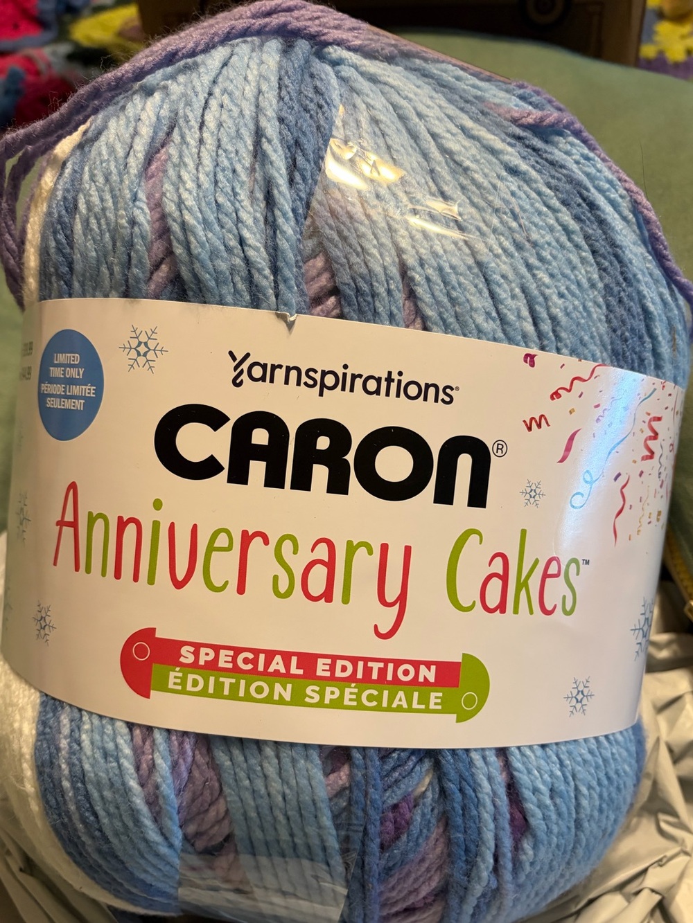 Caron Limited edition anniversary cake in the color frosted fairytale